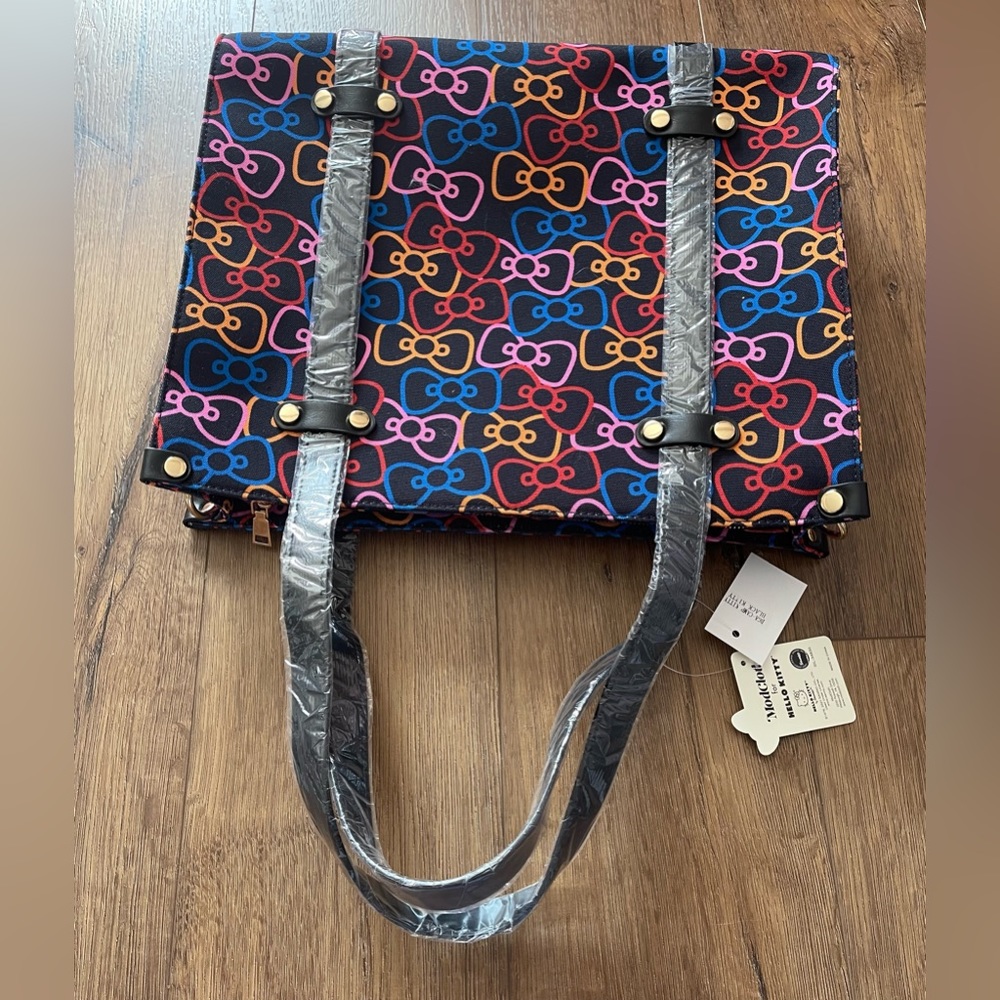 HELLO KITTY (ModCloth)-NWT Large Canvas Bow Briefcase/Shoulder Tote with Strap - Picture 5 of 15